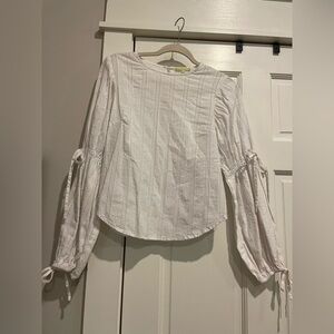 Gianni Bini White Long Sleeve Blouse with Bows on Sleeves